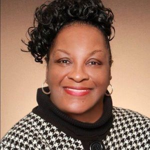 Meet your Posher, Lynn